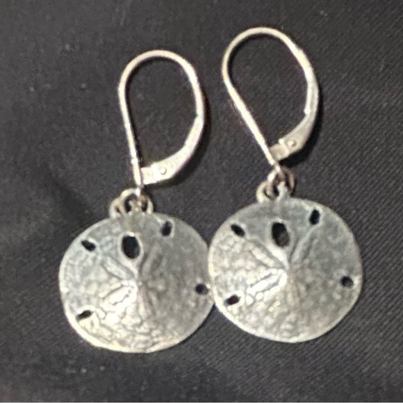 Retired James Avery large Sand Dollar pendant and earring set - Picture 3 of 3